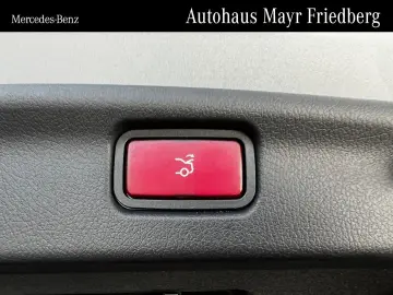 MERCEDES-BENZ C 200 AMG NIGHT PANO BURMESTER AMBIENTE KAMERA