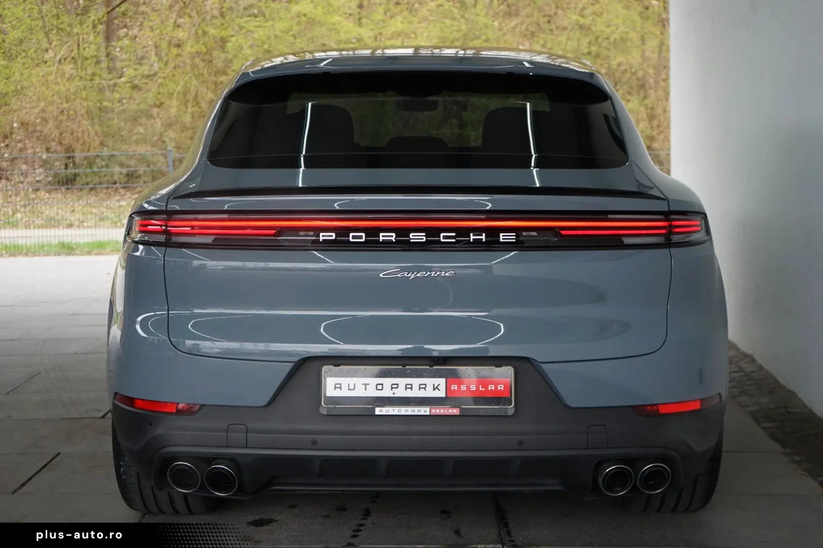 PORSCHE Cayenne Coupe E-Hybrid MY25 P-Display Massage