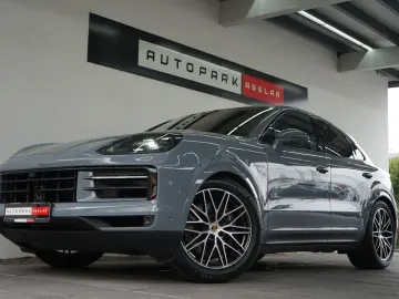 PORSCHE Cayenne Coupe E-Hybrid MY25 P-Display Massage