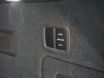 PORSCHE Cayenne Coupe E-Hybrid MY25 P-Display Massage