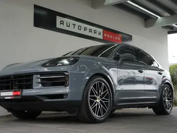 PORSCHE Cayenne Coupe E-Hybrid MY25 P-Display Massage