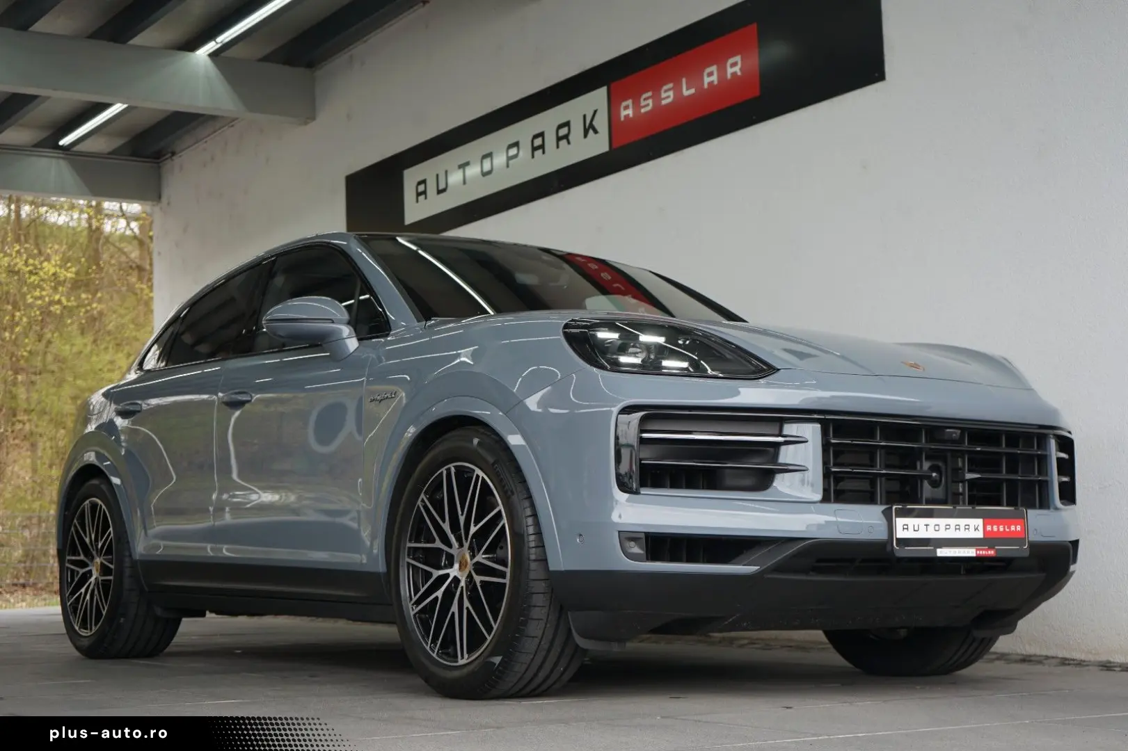 PORSCHE Cayenne Coupe E-Hybrid MY25 P-Display Massage