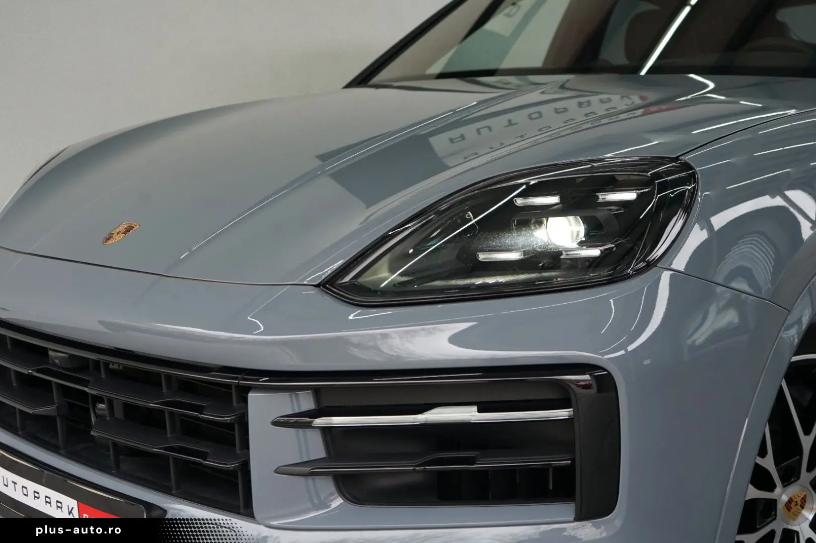 PORSCHE Cayenne Coupe E-Hybrid MY25 P-Display Massage