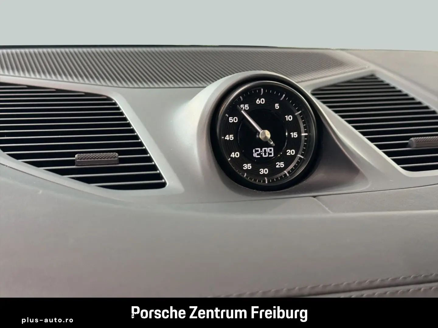 PORSCHE Cayenne E-Hybrid Coupe HA-Lenkung InnoDrive BOSE