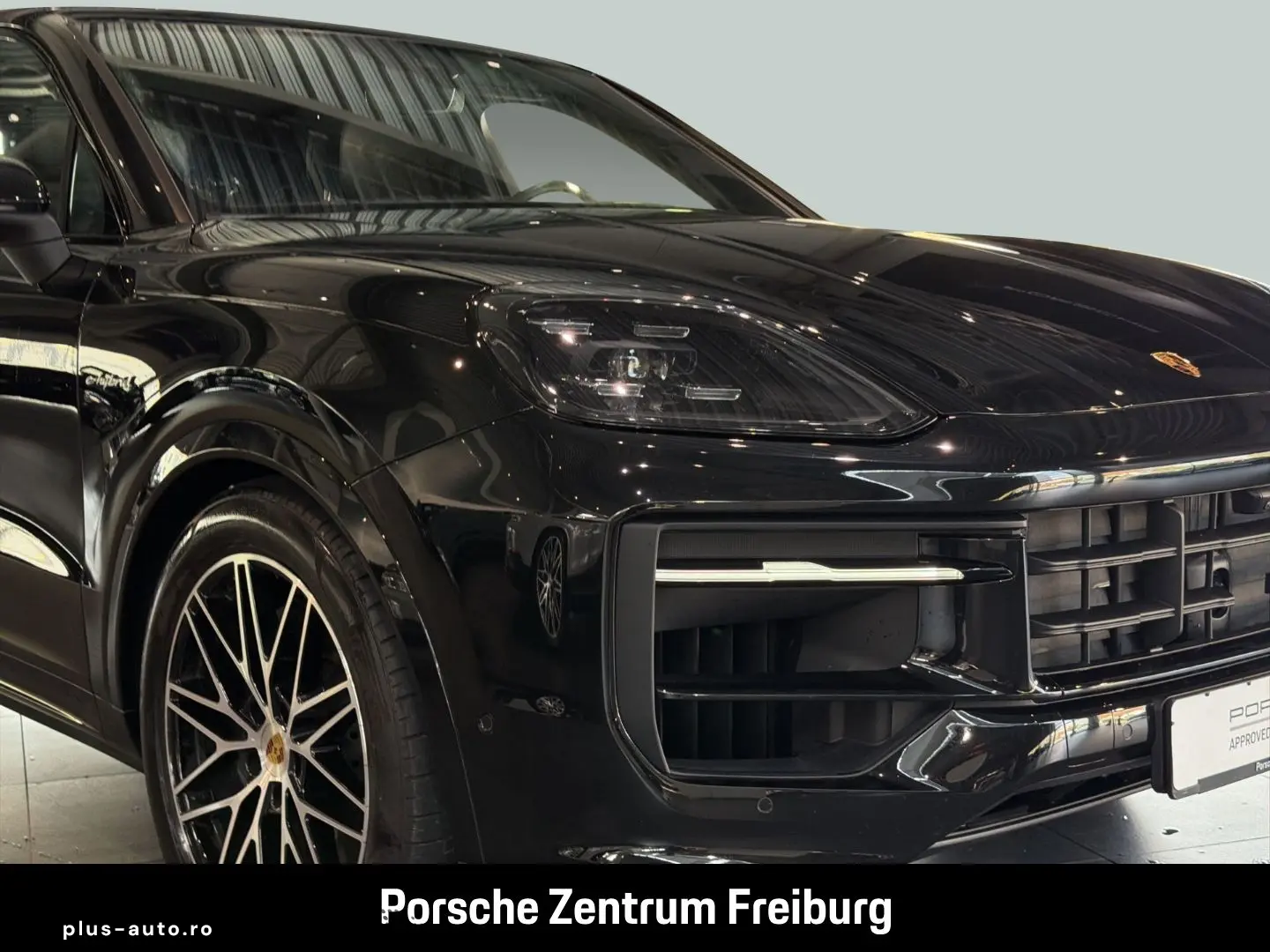 PORSCHE Cayenne E-Hybrid Coupe HA-Lenkung InnoDrive BOSE