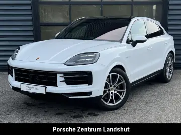 PORSCHE Cayenne E-Hybrid Coupe   Hinterachslenkung