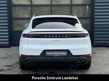 PORSCHE Cayenne E-Hybrid Coupe   Hinterachslenkung
