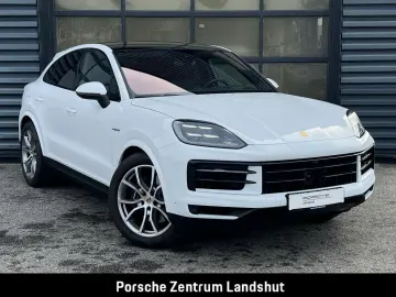 PORSCHE Cayenne E-Hybrid Coupe   Hinterachslenkung