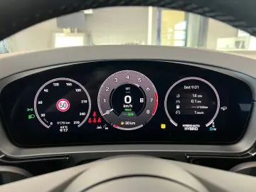 PORSCHE Cayenne E-Hybrid Coupe   Hinterachslenkung