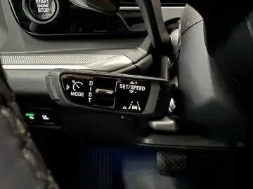 PORSCHE Cayenne E-Hybrid Coupe   Hinterachslenkung