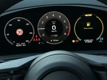 PORSCHE Cayenne S E-Hybrid Coupé BOSE SHZ V H Sitzbel.