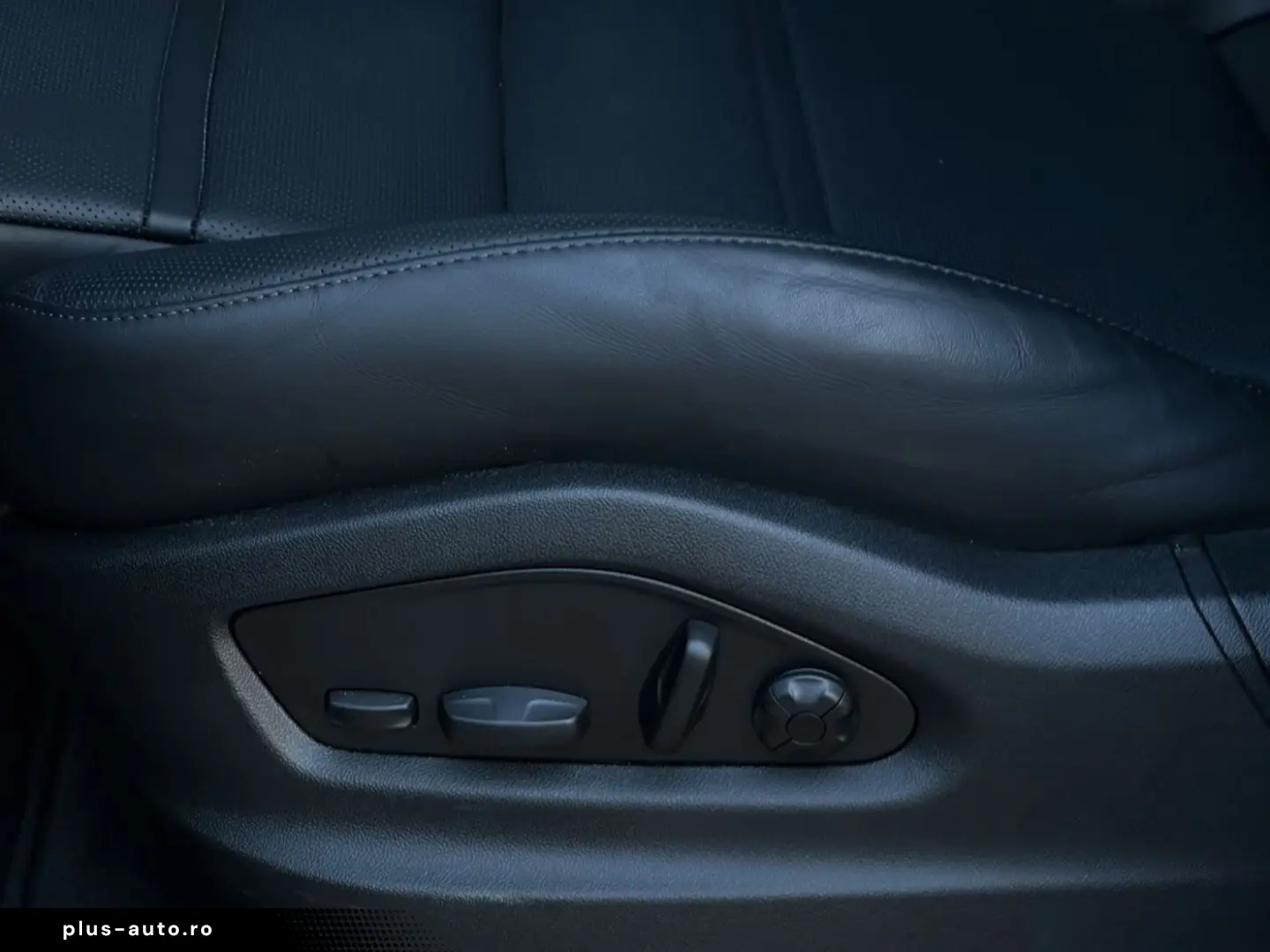 PORSCHE Cayenne S E-Hybrid Coupé BOSE SHZ V H Sitzbel.