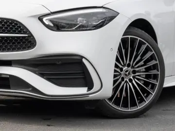 MERCEDES-BENZ C 180 AMG LED Pano AHK 360 Memory Totw…