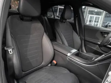 MERCEDES-BENZ C 180 AMG LED Pano AHK 360 Memory Totw…