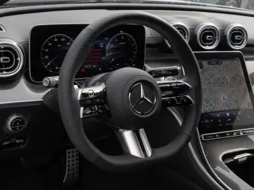 MERCEDES-BENZ C 180 AMG LED Pano AHK 360 Memory Totw…