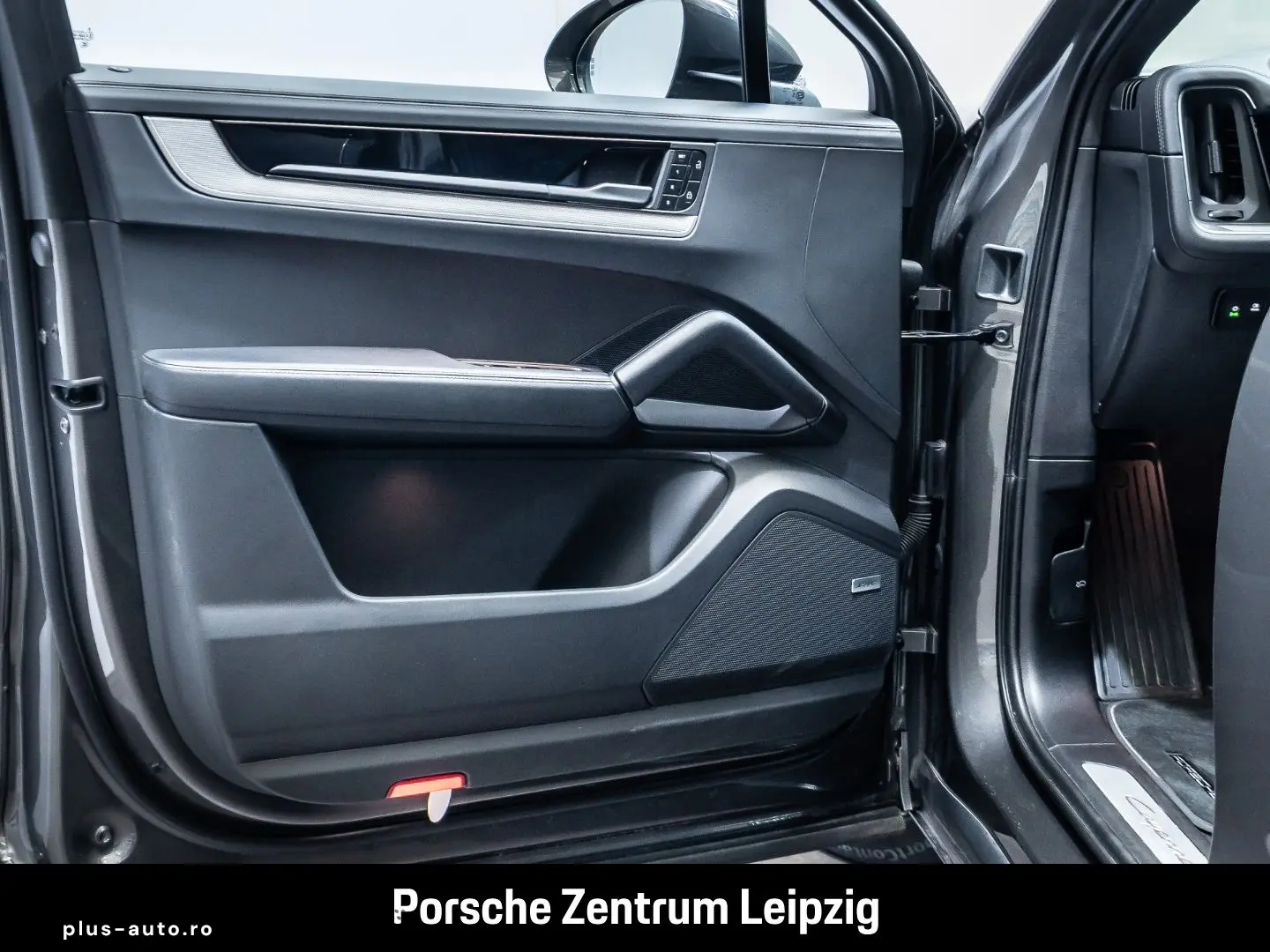 PORSCHE Cayenne S E-Hybrid Coupe SportDesign PDCC InnoDr