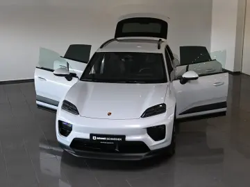 PORSCHE Macan Electric 100 kWh
