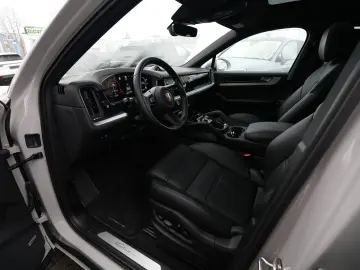 PORSCHE E-Hybrid Coupé SPORTDESIGN-PAKET-INNO-BOSE-22 T