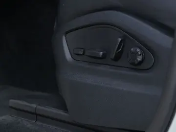 PORSCHE Cayenne S E-Hybrid Coupe HA-Lenkung InnoDrive