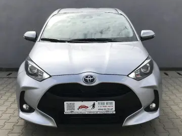 TOYOTA YARIS ACTIVE