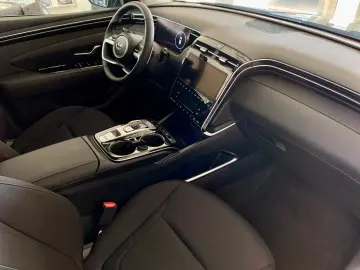 HYUNDAI Tucson 1.6 T-GDI Hybrid Trend 4WD