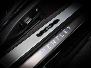 BENTLEY Continental GT W12 Speed Onyx  Akrapovic Exhaust