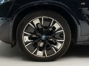BMW iX3 MPacket xDrive