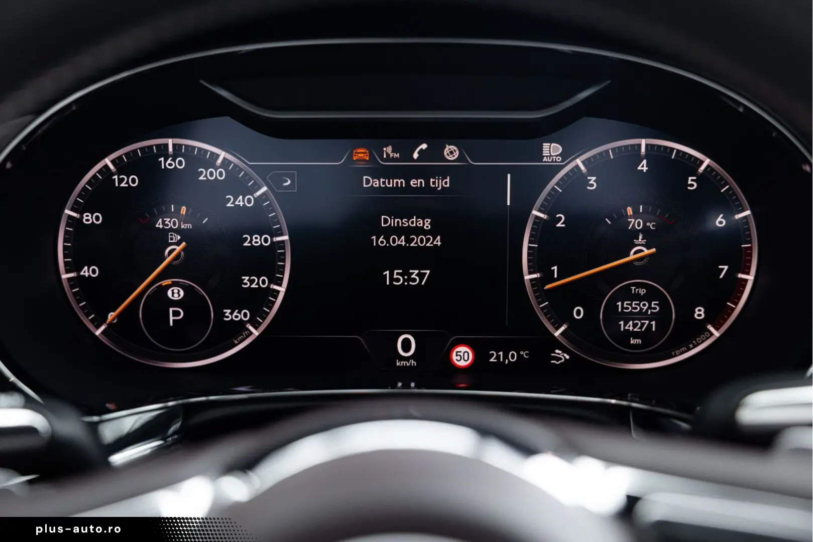 BENTLEY Continental GT V8   Rotating display   Mulliner