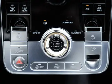 BENTLEY Continental GT V8   Rotating display   Mulliner