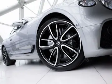 BENTLEY Continental GT V8   Rotating display   Mulliner