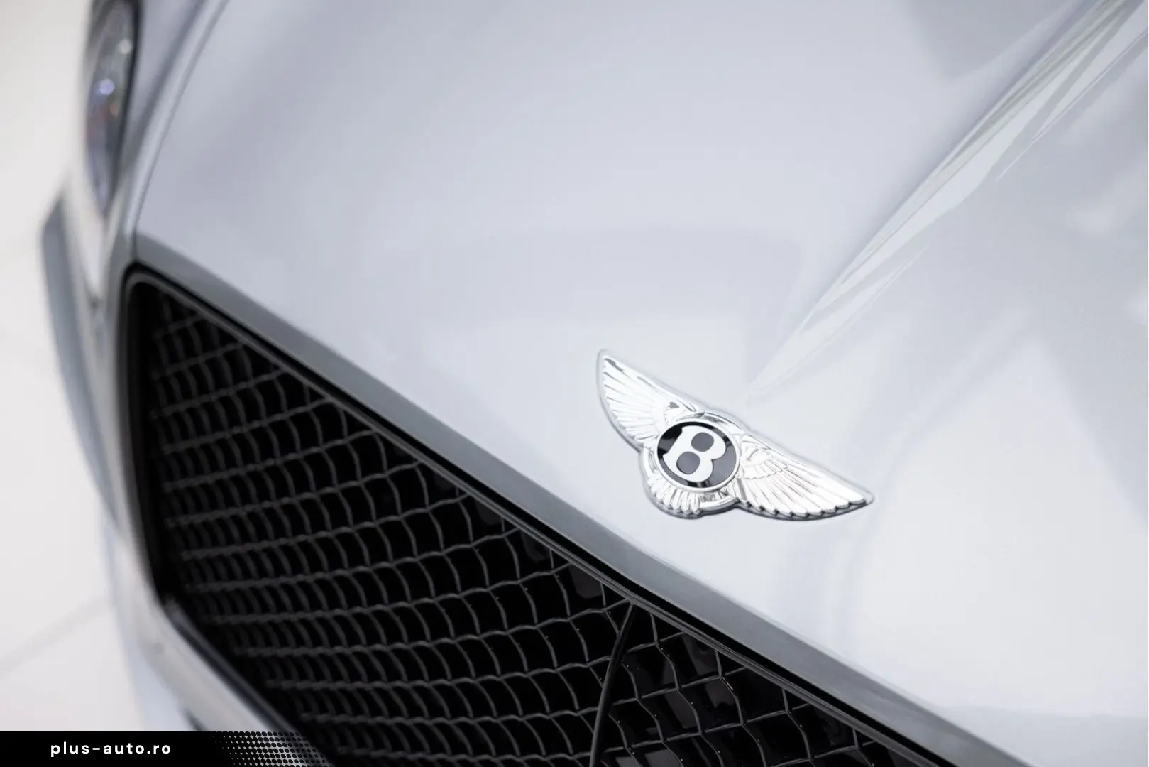 BENTLEY Continental GT V8   Rotating display   Mulliner