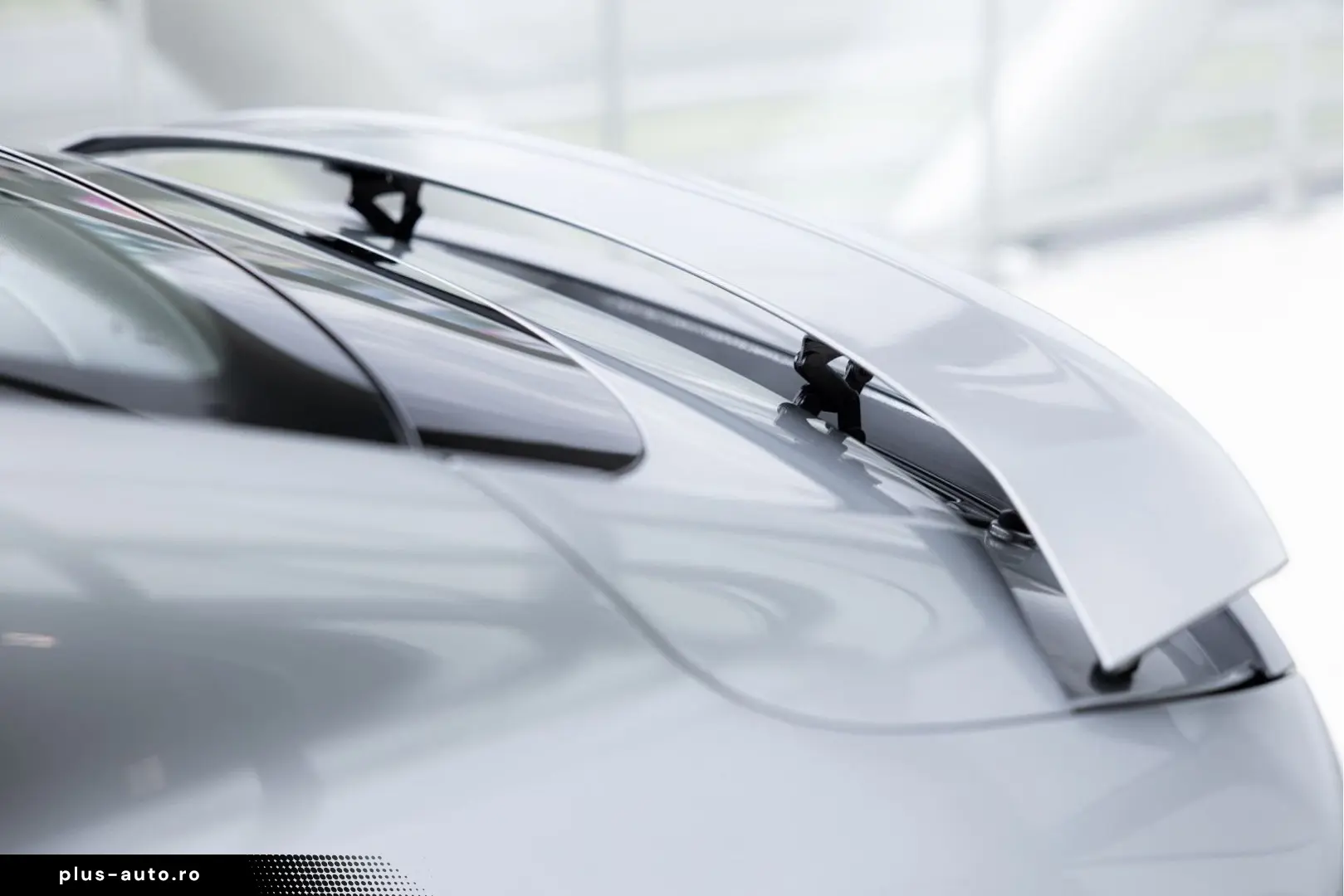 BENTLEY Continental GT V8   Rotating display   Mulliner