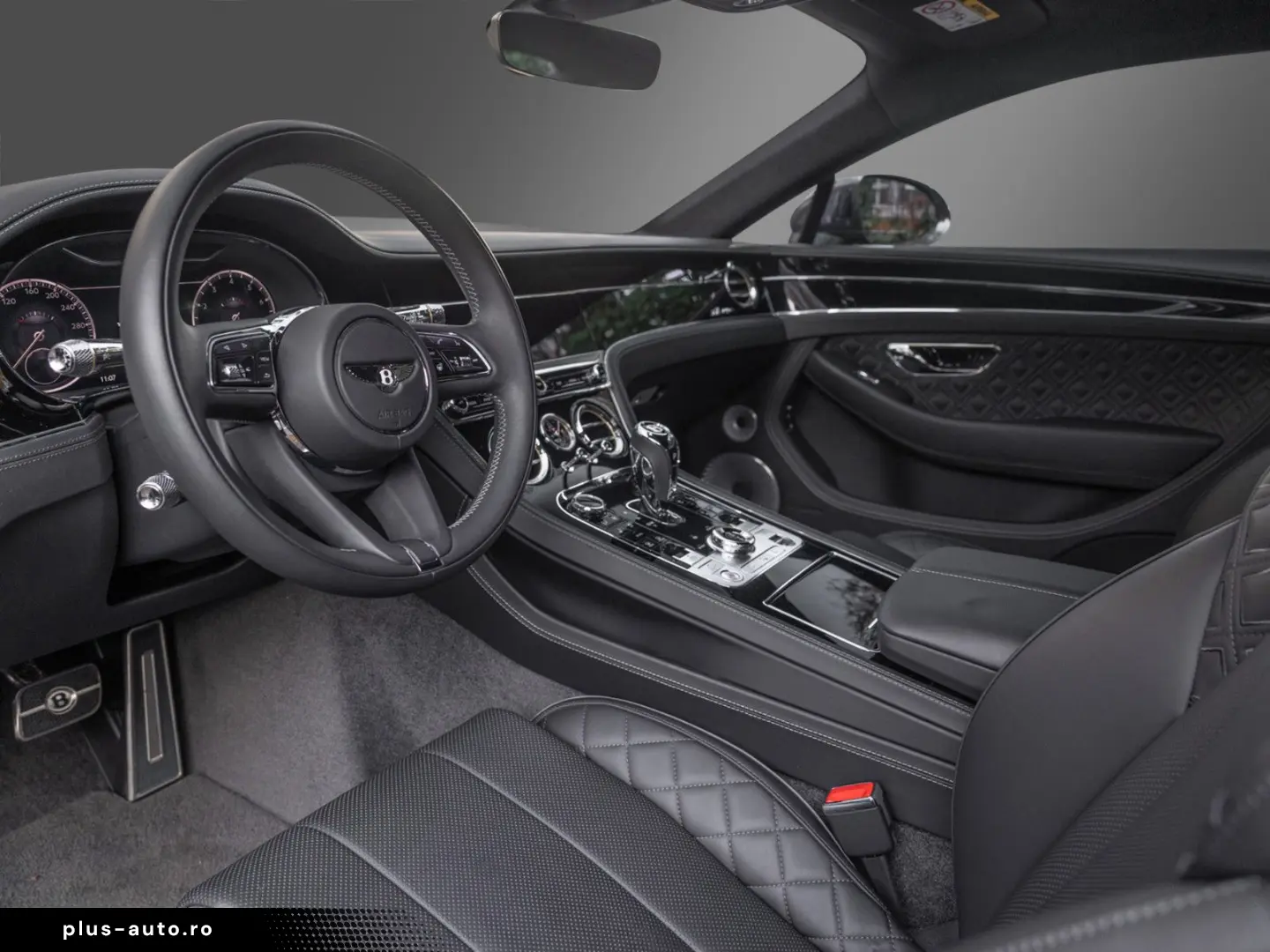 BENTLEY GT V8 Azure Blackline B&O City Tour  6300km