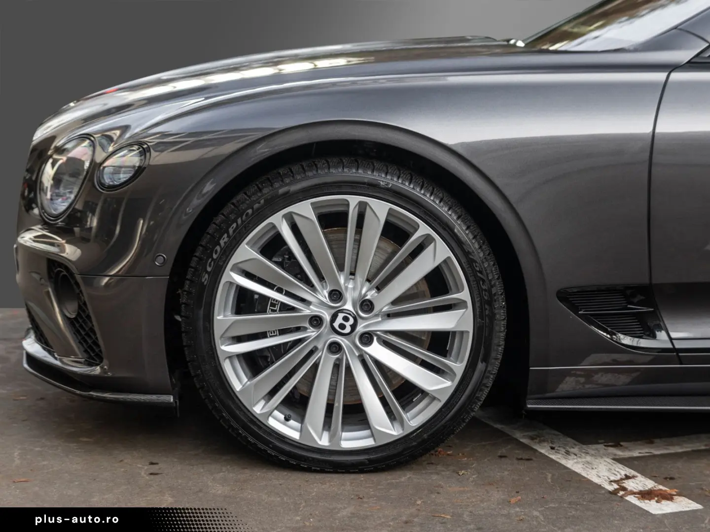 BENTLEY GT V8 Azure Blackline B&O City Tour  6300km