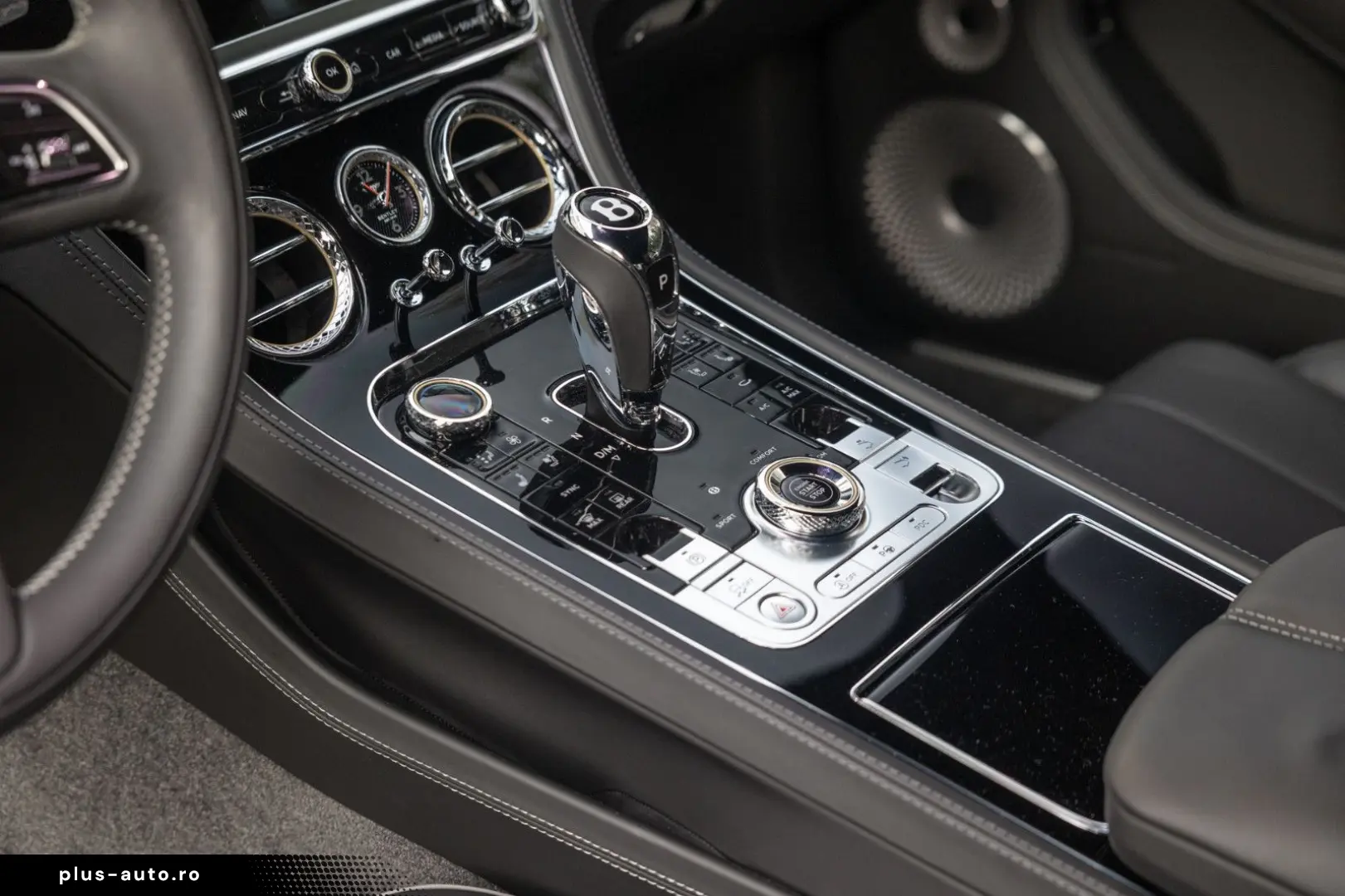 BENTLEY GT V8 Azure Blackline B&O City Tour  6300km