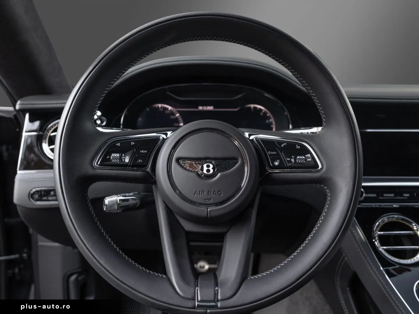 BENTLEY GT V8 Azure Blackline B&O City Tour  6300km