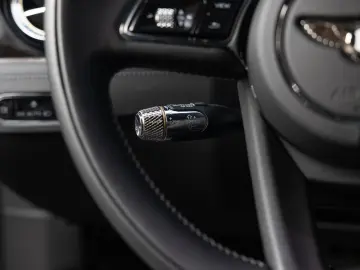 BENTLEY GT V8 Azure Blackline B&O City Tour  6300km