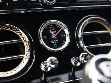 BENTLEY GT V8 Azure Blackline B&O City Tour  6300km