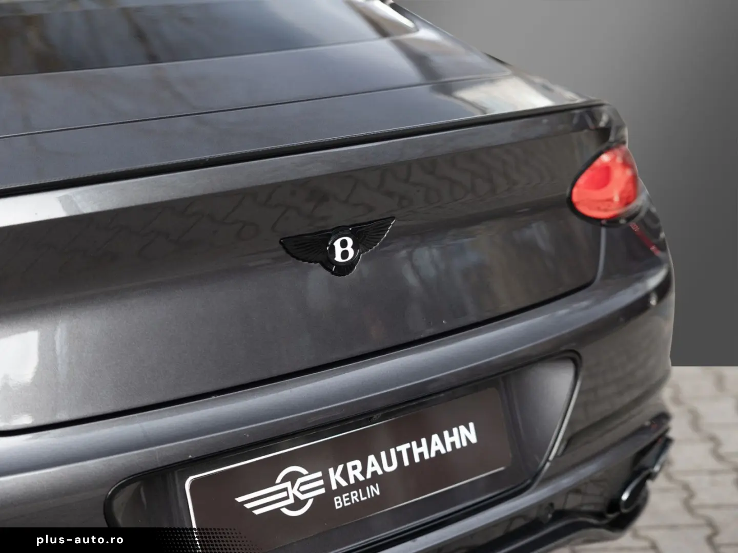 BENTLEY GT V8 Azure Blackline B&O City Tour  6300km