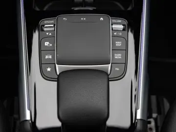 MERCEDES-BENZ EQB 300 4M Progressive  LED Cam TotW E…