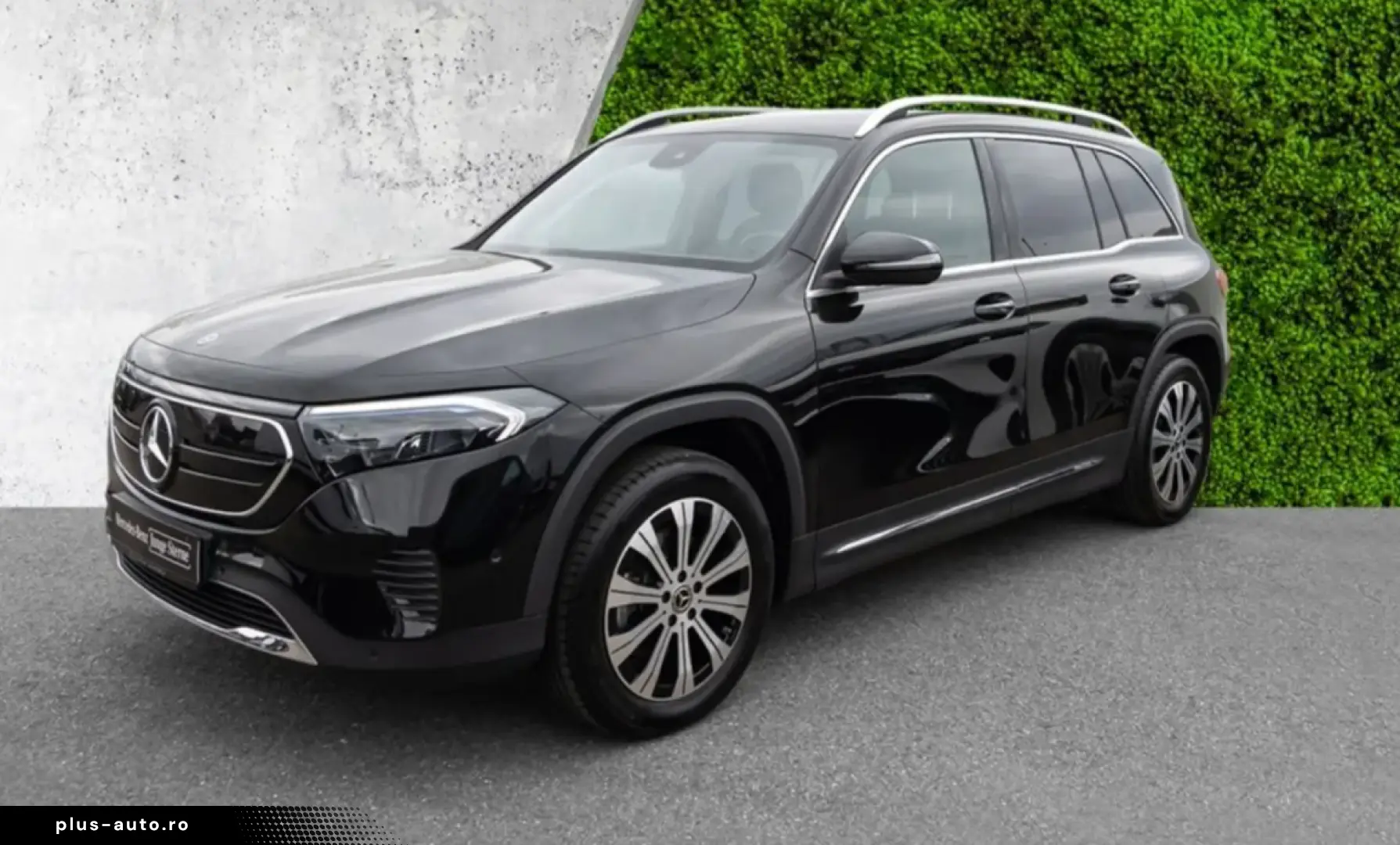 MERCEDES-BENZ EQB 300 4M