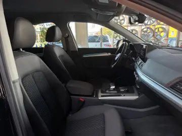 AUDI Q5 Sportback 40 TFSI quattro Drive Select