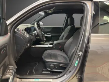 MERCEDES-BENZ EQB 350 4M AMG Totwinkel Spurhalte Kamera MBUX