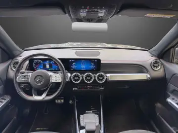 MERCEDES-BENZ EQB 350 4M AMG Totwinkel Spurhalte Kamera MBUX