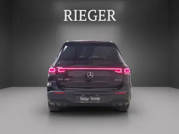 MERCEDES-BENZ EQB 300 4M AMG Pano NIGHT Burmester Keyless 19