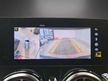 MERCEDES-BENZ EQB 300 4M AMG Pano NIGHT Burmester Keyless 19