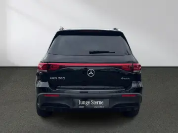 MERCEDES-BENZ EQB 300 4M AMG Night Distronic Kamera Ambiente