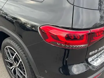 MERCEDES-BENZ EQB 300 4M AMG Night Distronic Kamera Ambiente