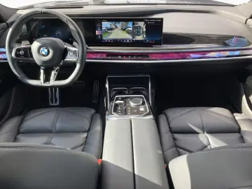 BMW 740d xdr M Sport StHz Sky DAPro PAPro HUD Iconic