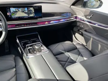 BMW 740d xdr M Sport StHz Sky DAPro PAPro HUD Iconic